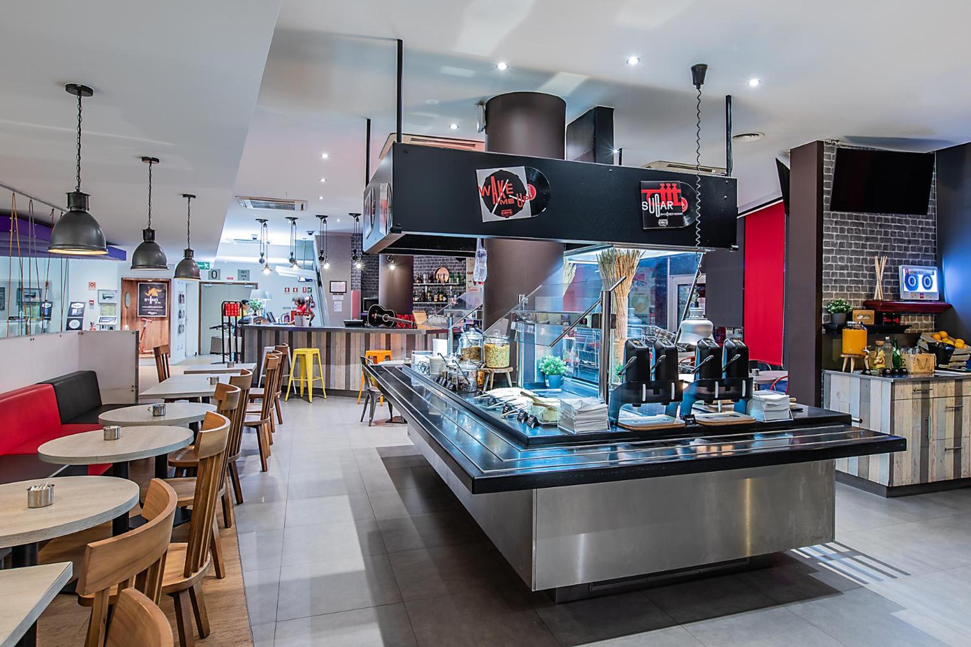 Ibis Lisboa Alfragide Hotel 2*