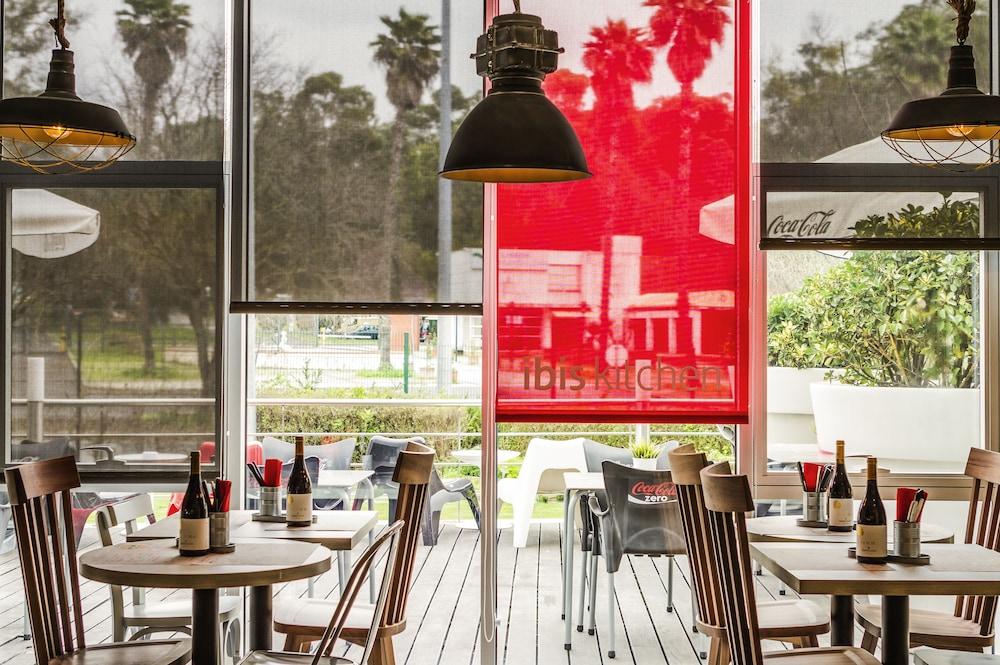 Ibis Lisboa Alfragide 2*